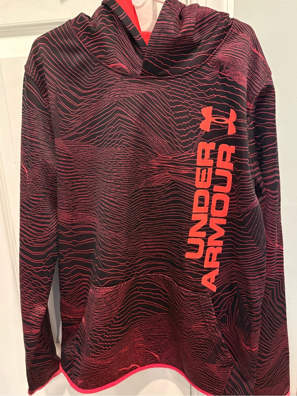 Under Armour Youth Black & Red Logo Hoodie - Youth Large